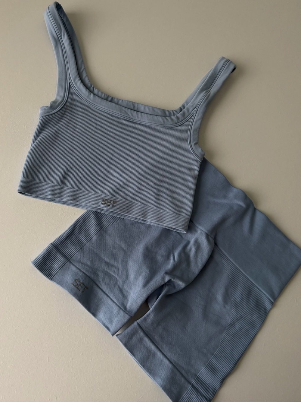 Set Active Ribbed Workout Set Shorts + Tanktop - Picture 2 of 5